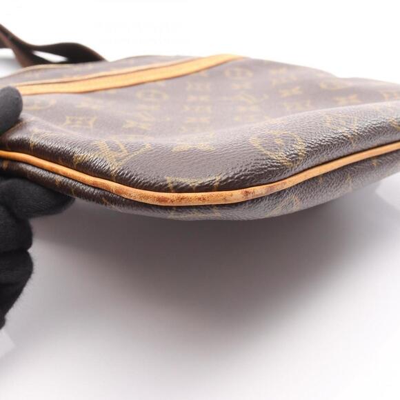 LOUIS VUITTON Brown Monogram Leather Shoulder Bag - Picture 8 of 14